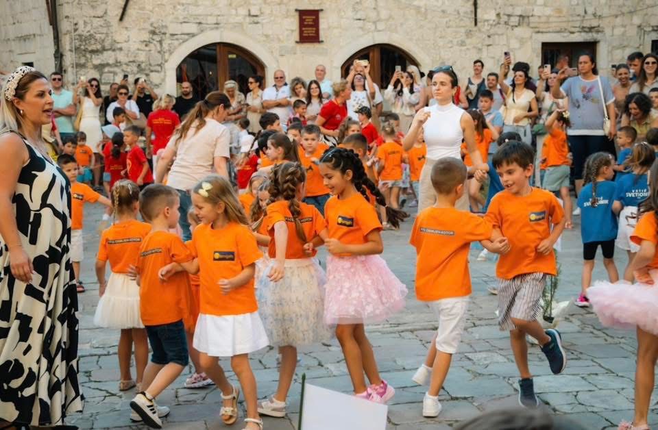 Generacijo 13, srećno!